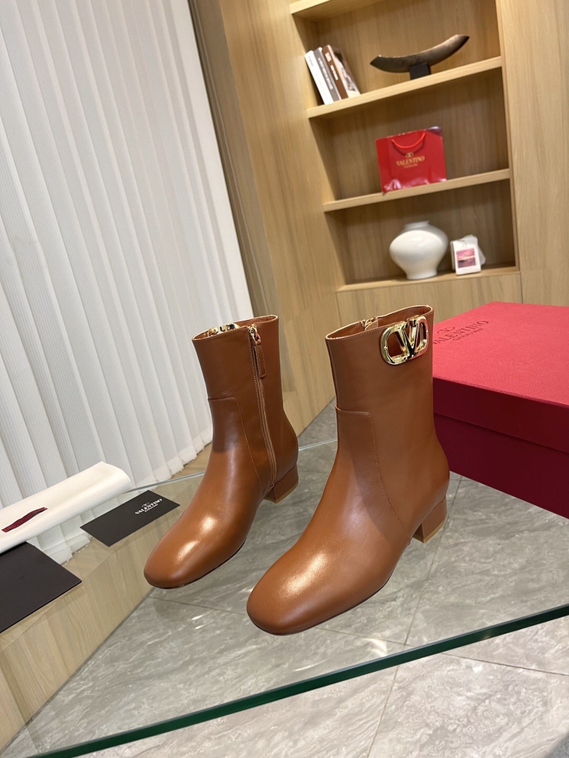 Va1e*ntin0 boots